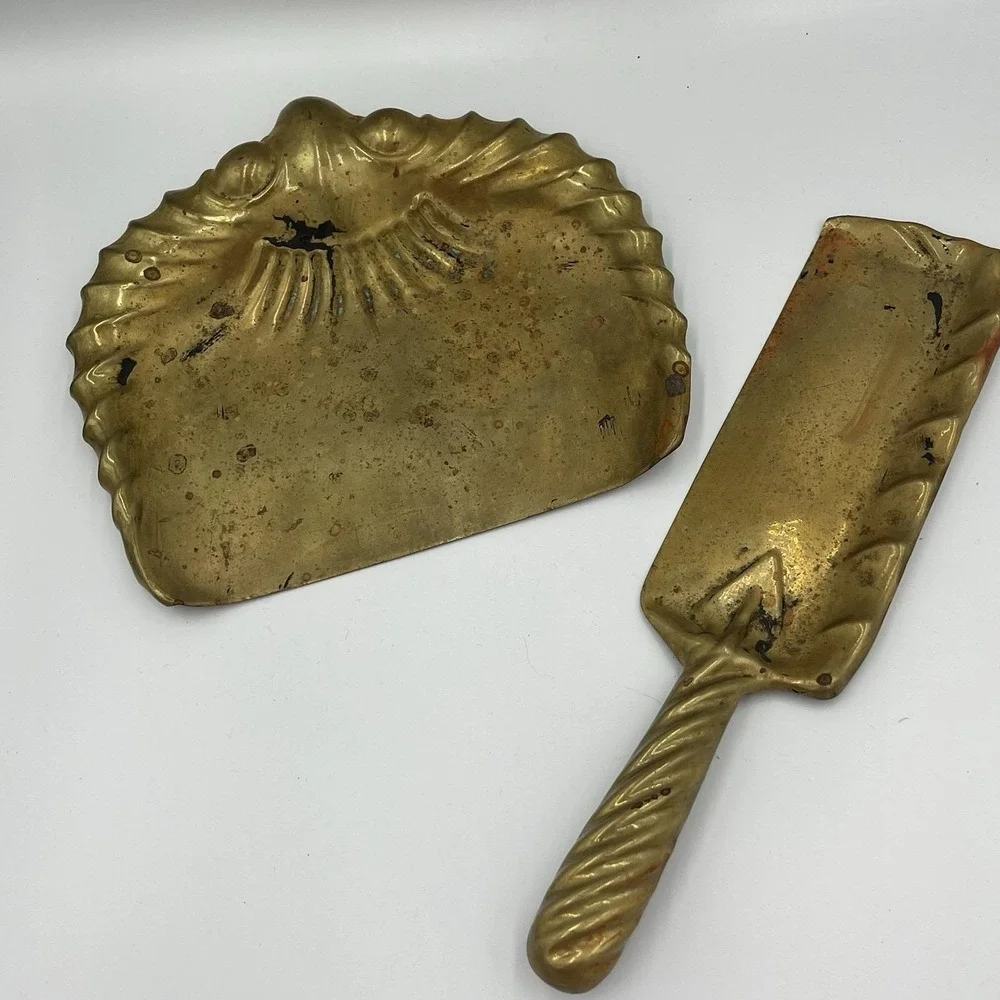 Brass Silent Butler Set Vintage Scooper Pan And‎ Scraper Patina Old Unique